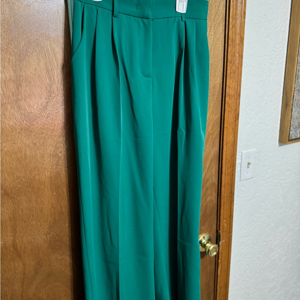 Elegant Green Women's Pants
